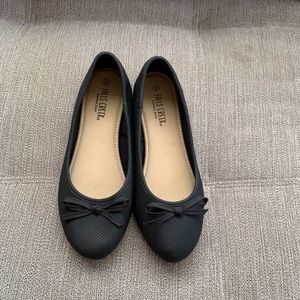 Black flats